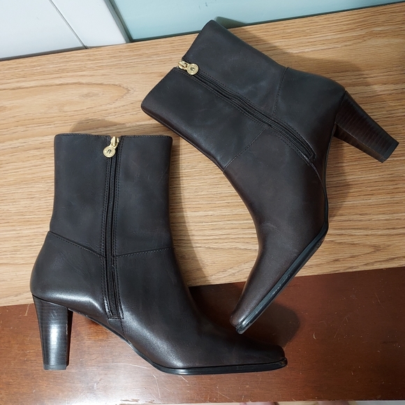 ETIENNE AIGNER Brown Buckle Heeled Boots - size 8 - Picture 2 of 9